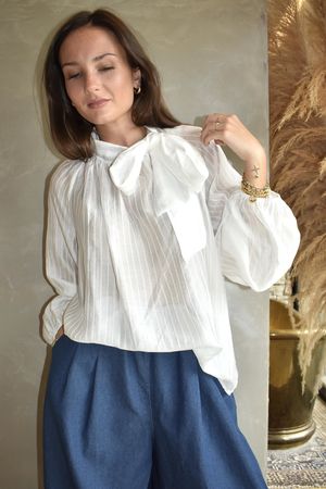 Wall Street Tie Neck Blouse White - /5=